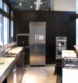 Modern, Flat Fron Kitchen Wall with Stainless Steel Appliances 